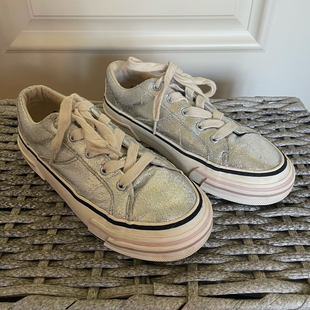 Girls ZARA sneaker